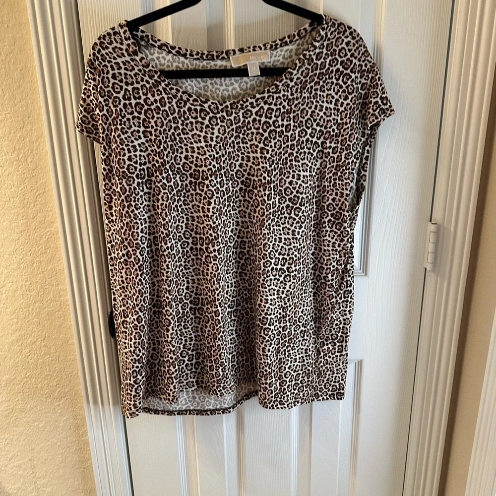 💙3/$20 Michael Kors leopard Print Women's Top